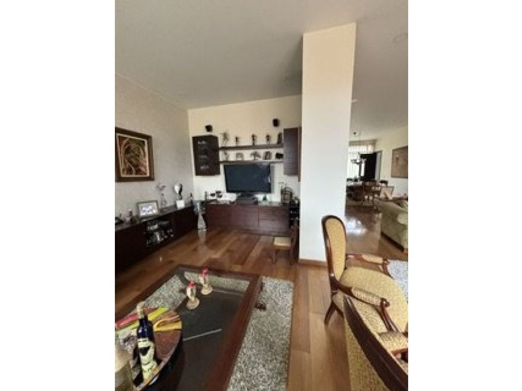 Apartamento de 3 alcobas en venta en Colina Campestre, Bogotá, 460 m² · foto 10 de 19