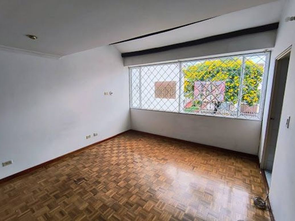 Casa de 4 alcobas en venta en Ilarco, Bogotá, 194 m² · foto 17 de 20