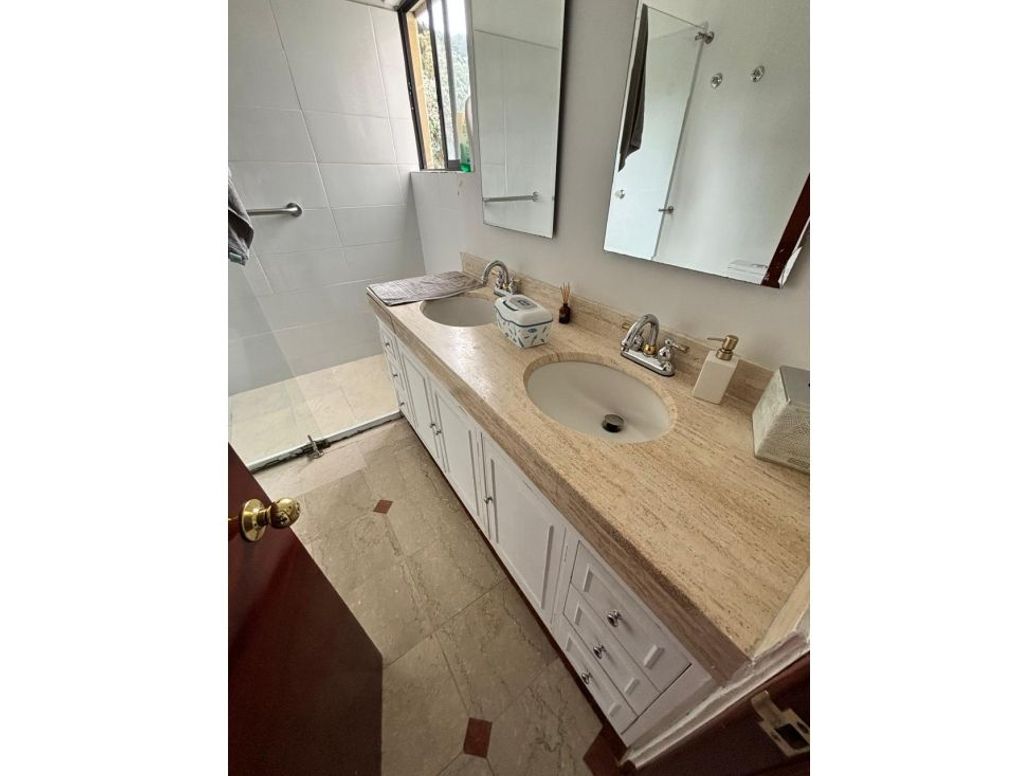 Apartamento de 3 alcobas en venta en Ub. Bosques De Medina, Bogotá, 412 m² · foto 11 de 18