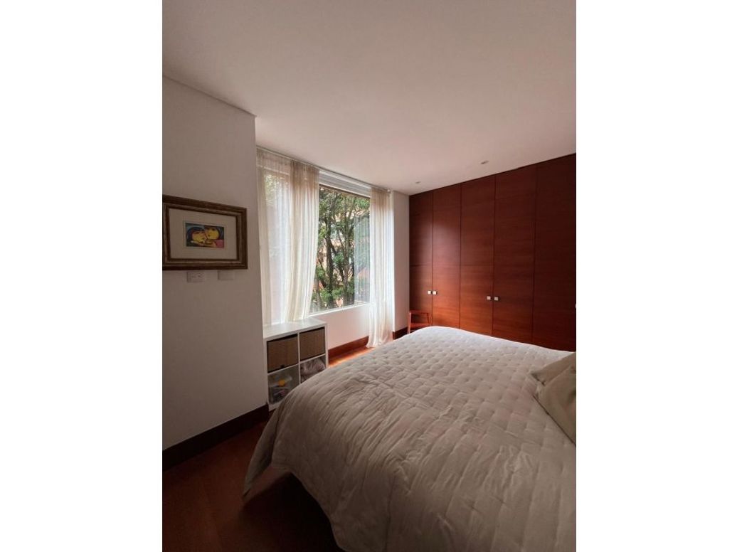 Apartamento de 2 alcobas en arriendo en La Cabrera, Bogotá, 128 m² · foto 4 de 8