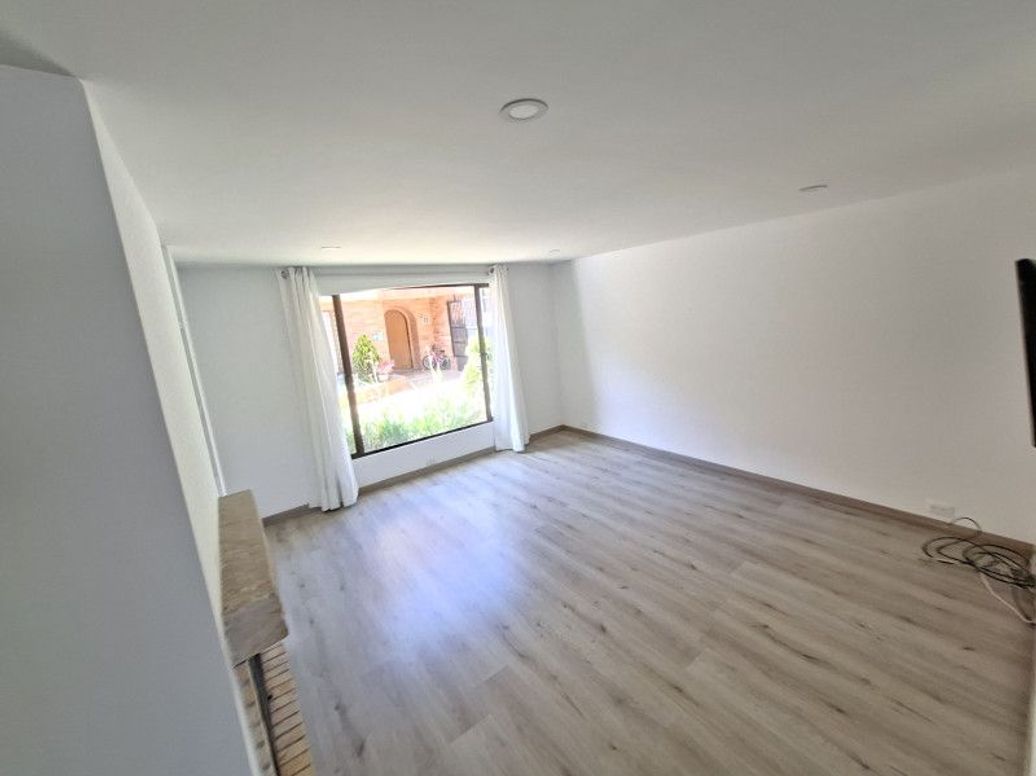 Apartamento de 4 alcobas en venta en Atenas, Bogotá, 240 m² · foto 3 de 20