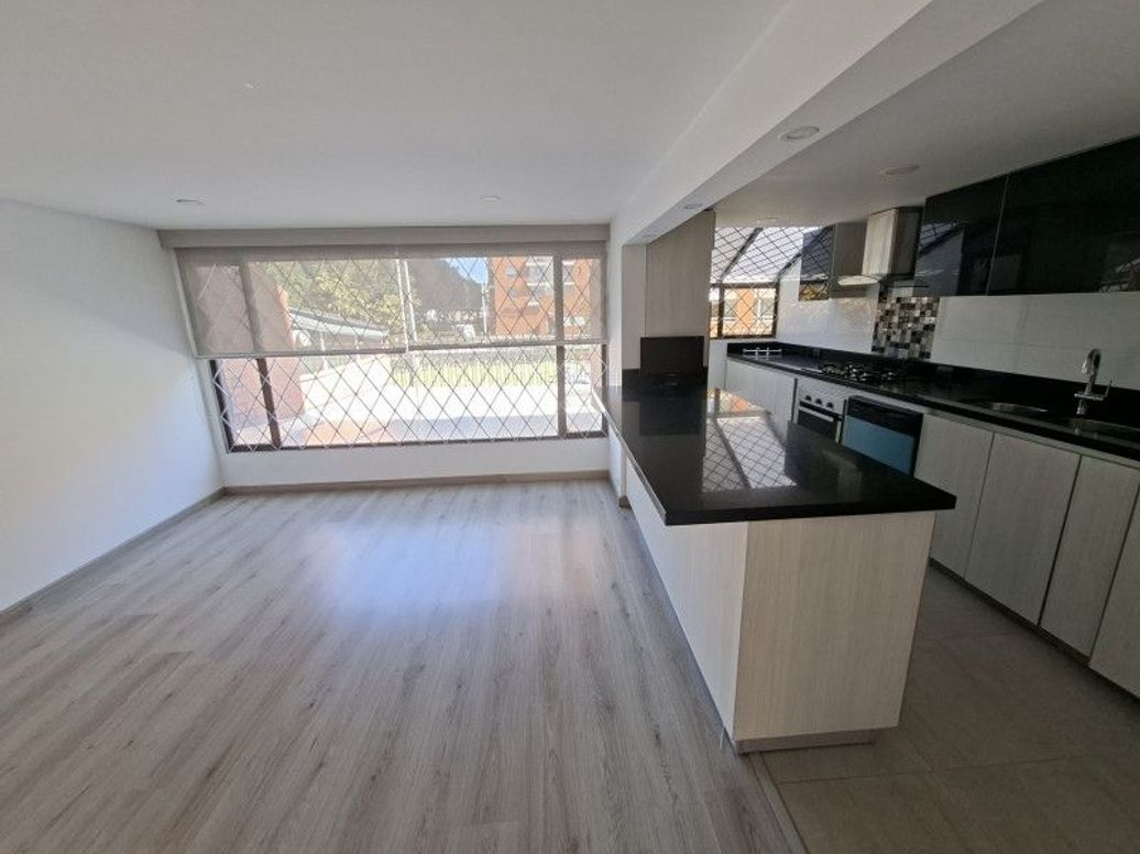 Apartamento de 4 alcobas en venta en Atenas, Bogotá, 240 m² · foto 10 de 20