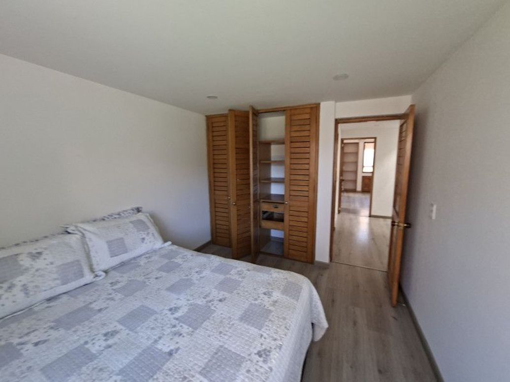 Apartamento de 4 alcobas en venta en Atenas, Bogotá, 240 m² · foto 16 de 20