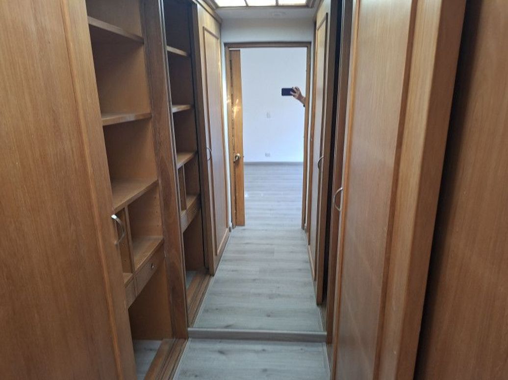 Apartamento de 4 alcobas en venta en Atenas, Bogotá, 240 m² · foto 13 de 20