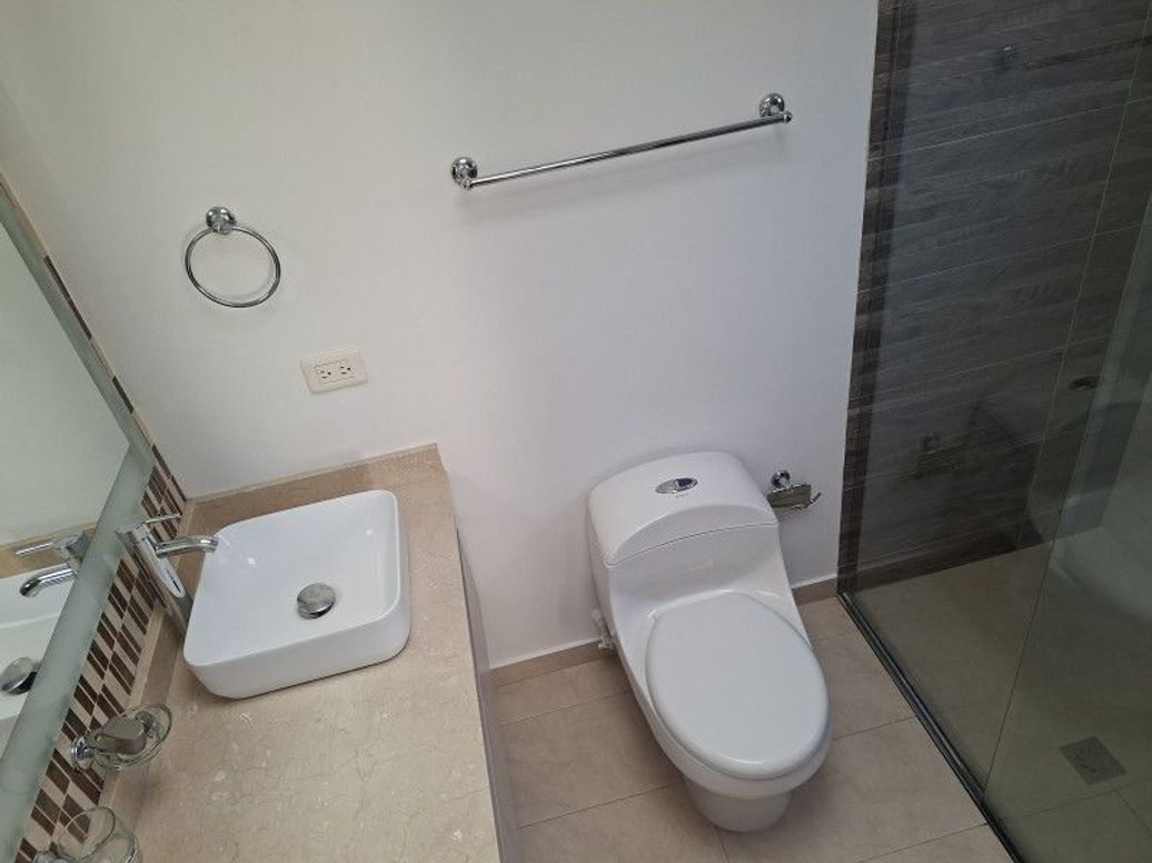 Apartamento de 4 alcobas en venta en Atenas, Bogotá, 240 m² · foto 19 de 20