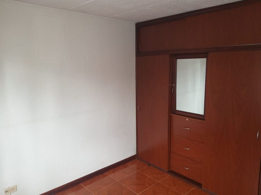 Apartamento de 3 alcobas en venta en Primavera, Bogotá, 54 m² · foto 2 de 14