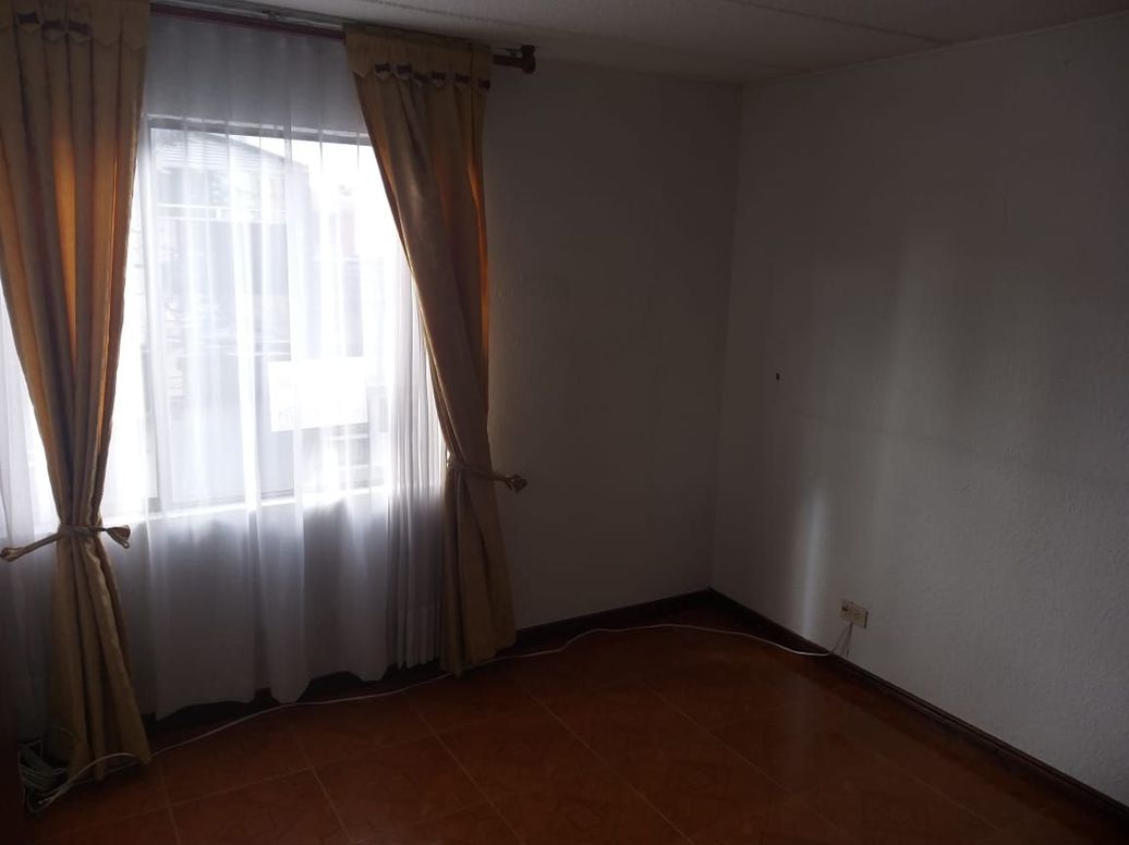 Apartamento de 3 alcobas en venta en Primavera, Bogotá, 54 m² · foto 3 de 14