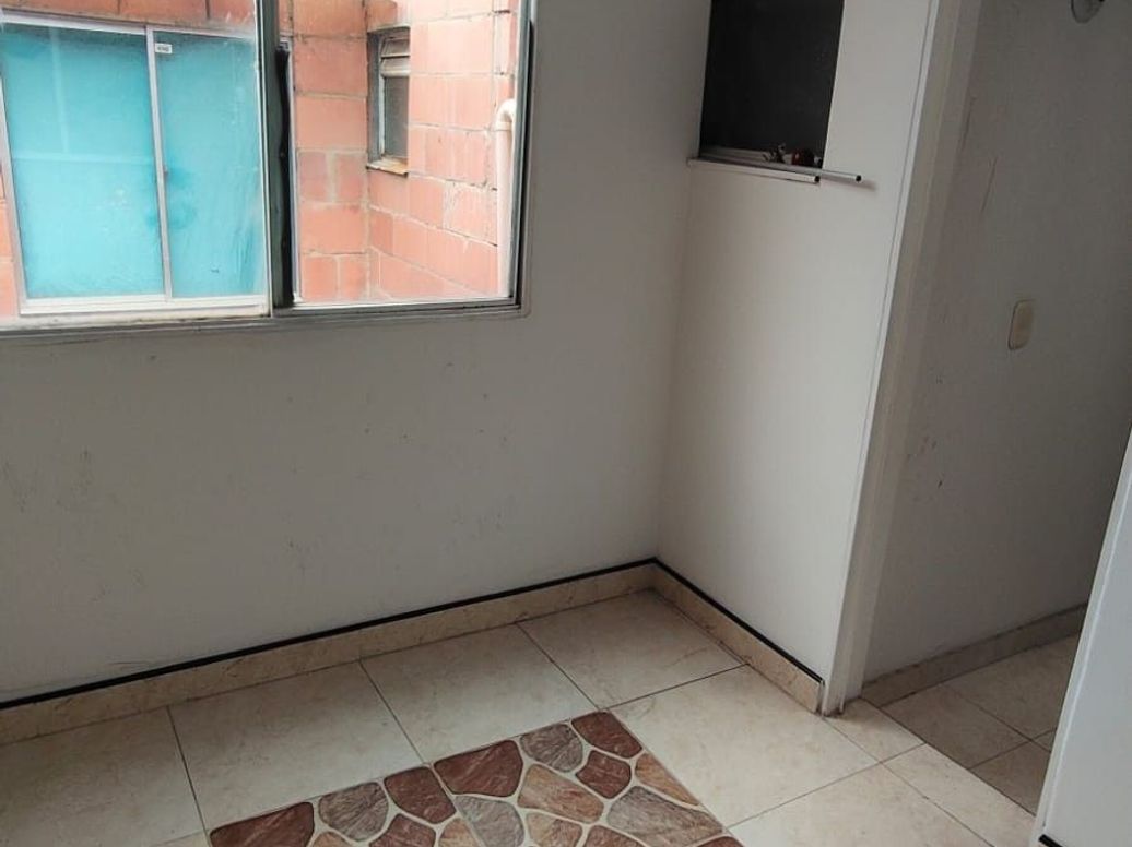 Casa de 4 alcobas en venta en Los Pantanos, Bogotá, 60 m² · foto 11 de 17