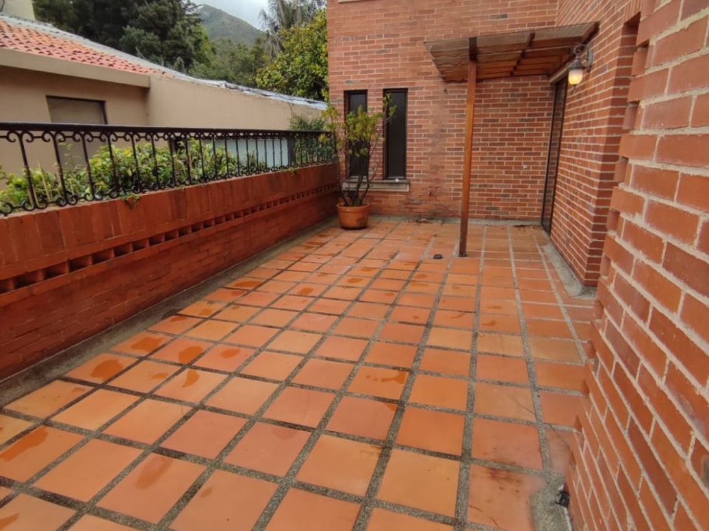 Apartamento de 3 alcobas en venta en Santa Ana Oriental, Bogotá, 224 m² · foto 2 de 16