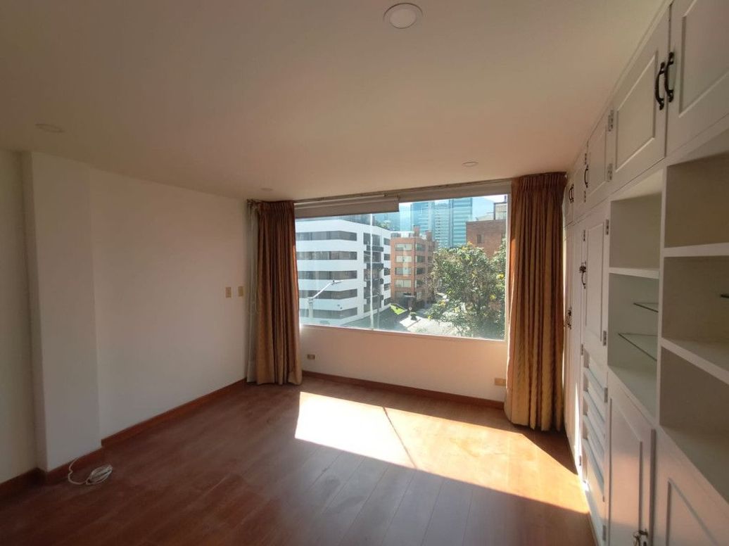 Apartamento de 3 alcobas en venta en Molinos Norte, Bogotá, 130 m² · foto 14 de 17