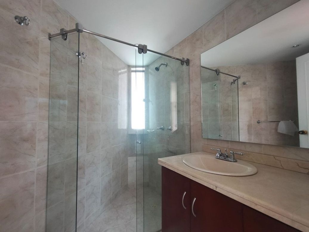 Apartamento de 3 alcobas en venta en Molinos Norte, Bogotá, 130 m² · foto 17 de 17