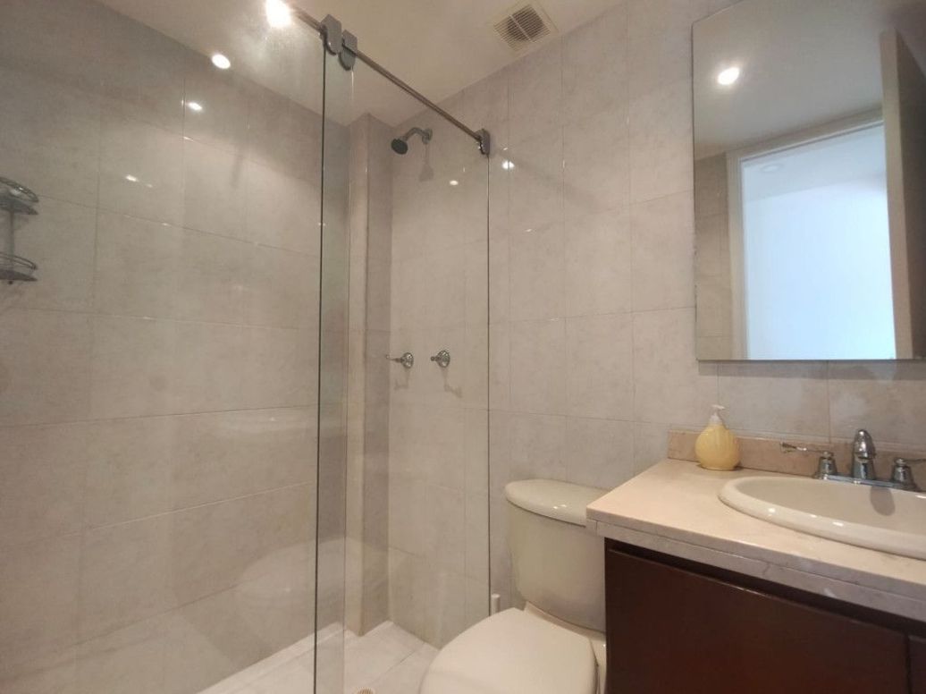 Apartamento de 3 alcobas en venta en Molinos Norte, Bogotá, 130 m² · foto 9 de 17