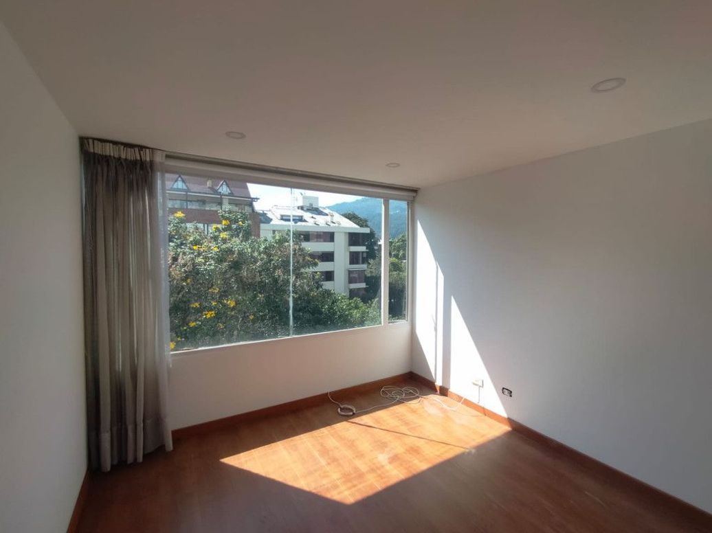 Apartamento de 3 alcobas en venta en Molinos Norte, Bogotá, 130 m² · foto 10 de 17