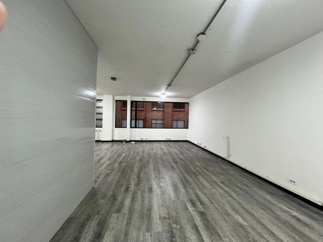 Apartamento de 1 alcoba en venta en Chicó Norte, Bogotá, 42 m² · foto 2 de 12