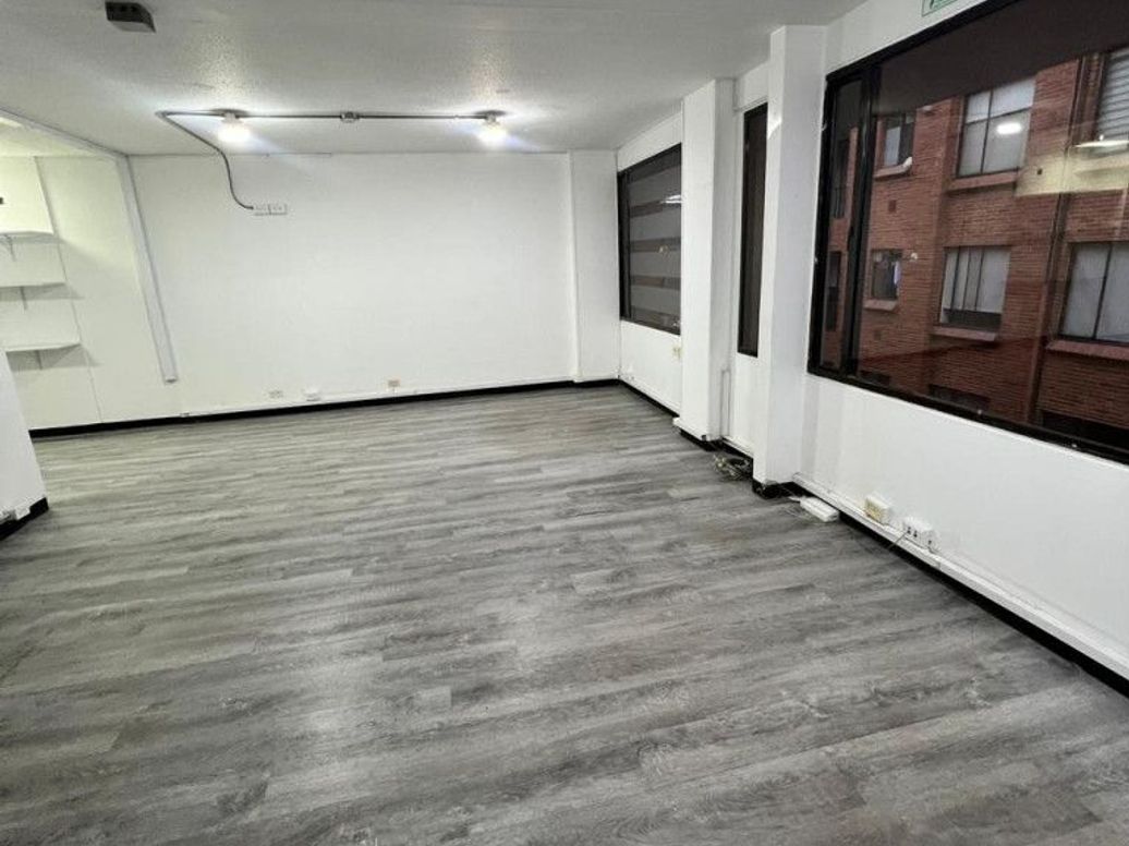 Apartamento de 1 alcoba en venta en Chicó Norte, Bogotá, 42 m² · foto 7 de 12