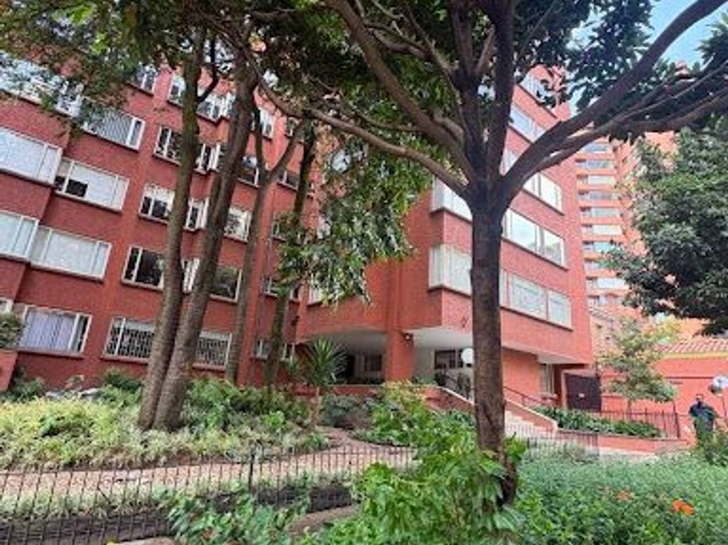 Apartamento en venta en El Nogal, Bogotá · foto 2 de 15