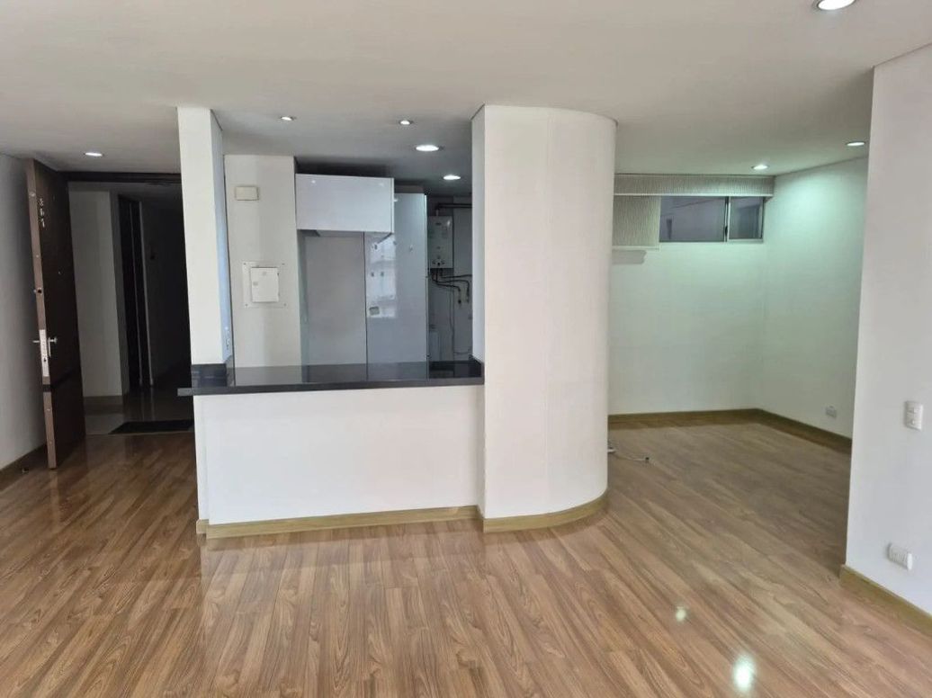 Apartamento en venta en Puente Largo, Bogotá · foto 4 de 12