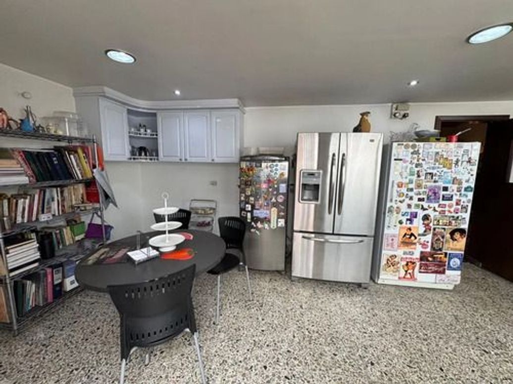 Casa de 4 alcobas en venta en Santa Barbara Alta, Bogotá, 441 m² · foto 9 de 12