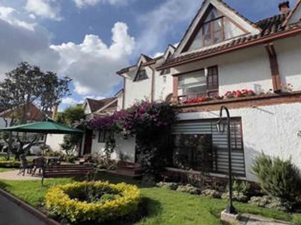 Casa de 4 alcobas en venta en San José De Bavaria, Bogotá, 180 m² · foto 3 de 12
