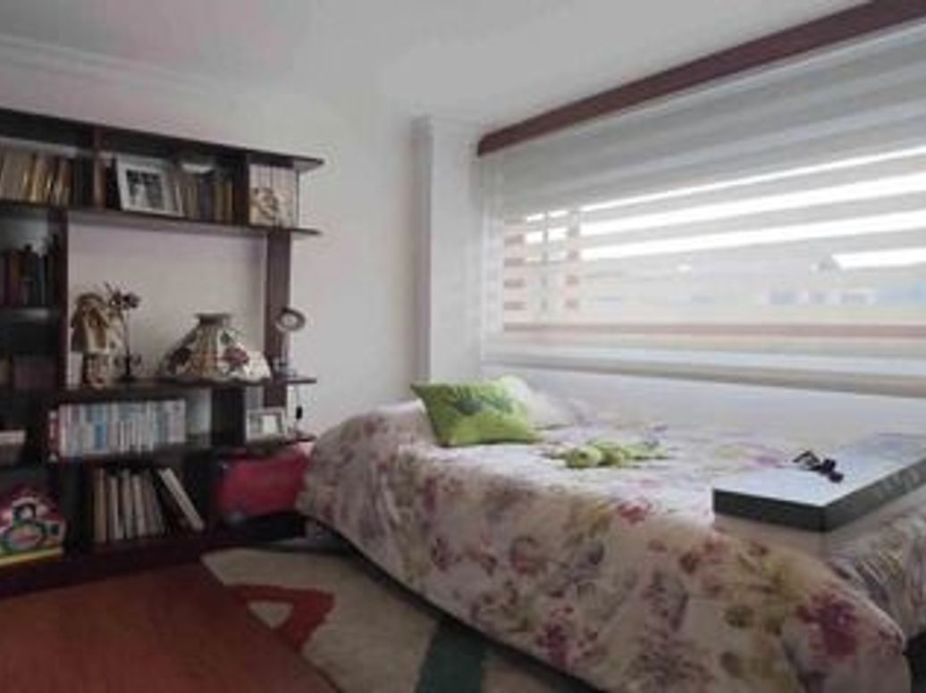 Casa de 4 alcobas en venta en San José De Bavaria, Bogotá, 180 m² · foto 8 de 12