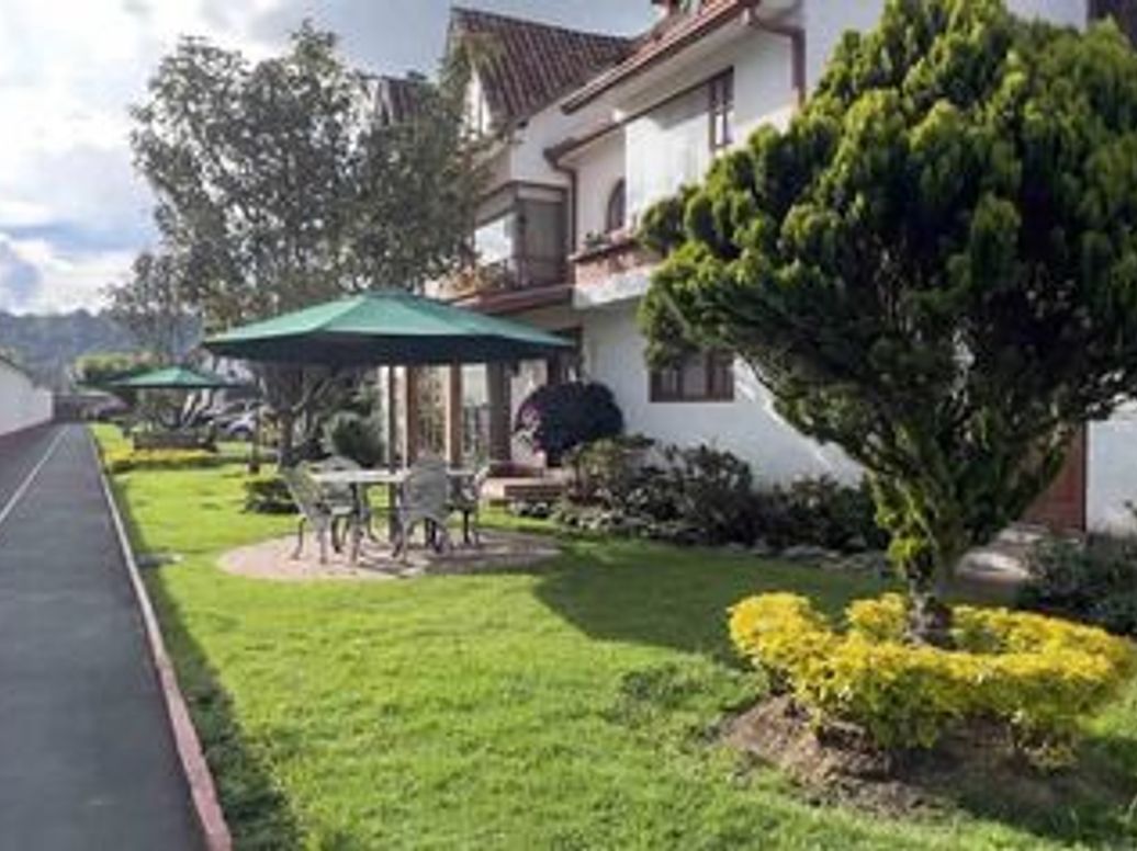 Casa de 4 alcobas en venta en San José De Bavaria, Bogotá, 180 m² · foto 2 de 12