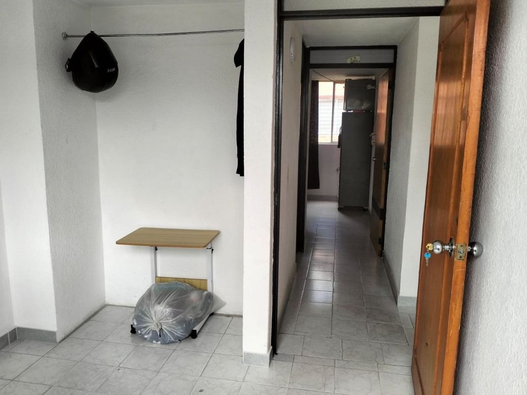 Apartamento de 3 alcobas en venta en Cr. La Balvanera, Bogotá, 46 m² · foto 7 de 14