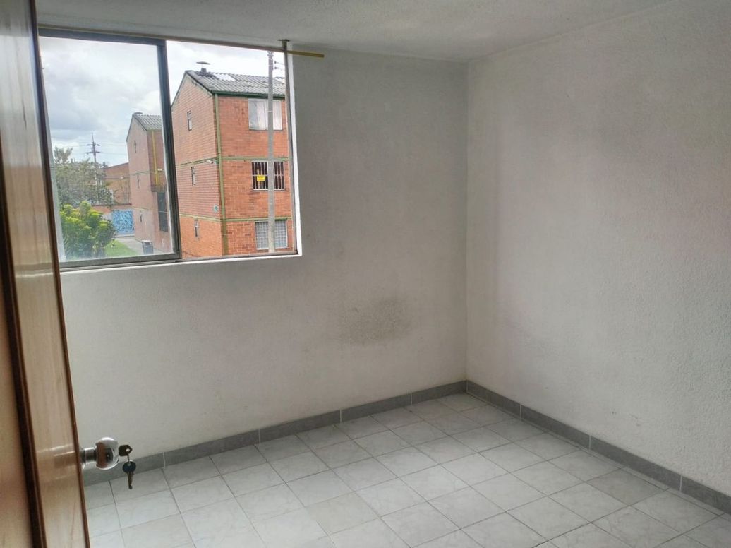 Apartamento de 3 alcobas en venta en Cr. La Balvanera, Bogotá, 46 m² · foto 4 de 14