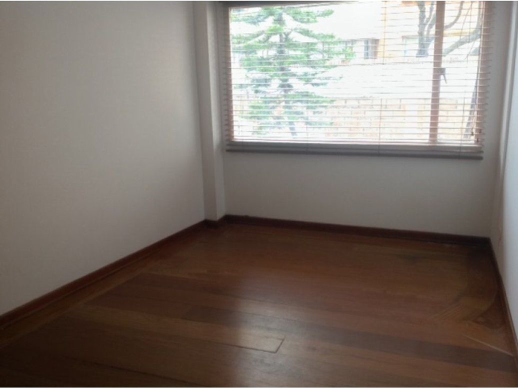 Apartamento de 2 alcobas en venta en Cedritos, Bogotá, 69 m² · foto 7 de 8
