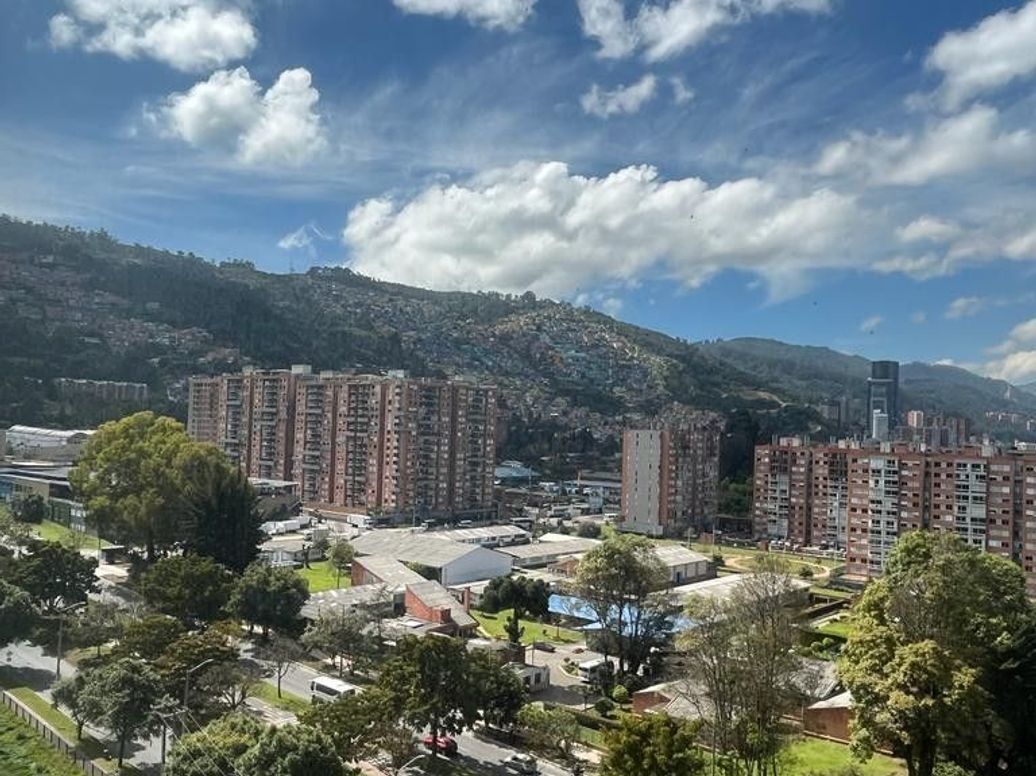 Apartaestudio en venta en Santa Teresa, Bogotá, 35 m² · foto 2 de 20