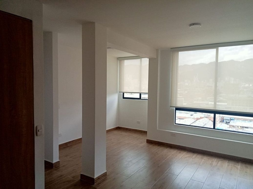 Apartamento de 2 alcobas en venta en Industrial Centenario, Bogotá, 46 m² · foto 10 de 14