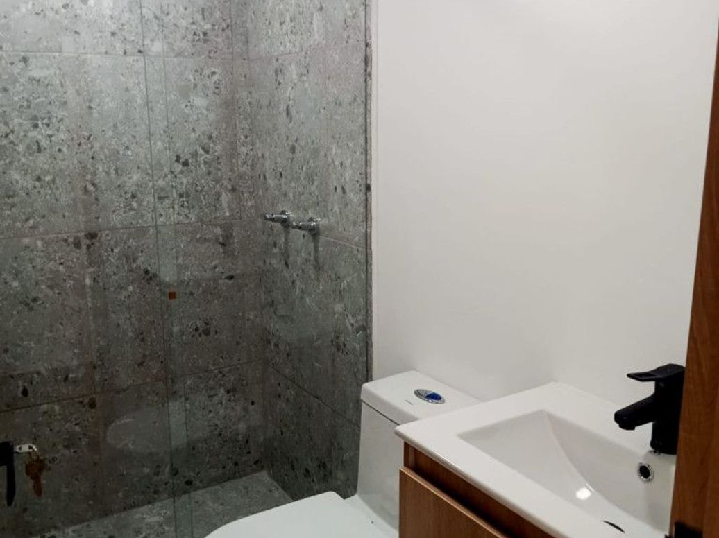 Apartamento de 2 alcobas en venta en Industrial Centenario, Bogotá, 46 m² · foto 4 de 14