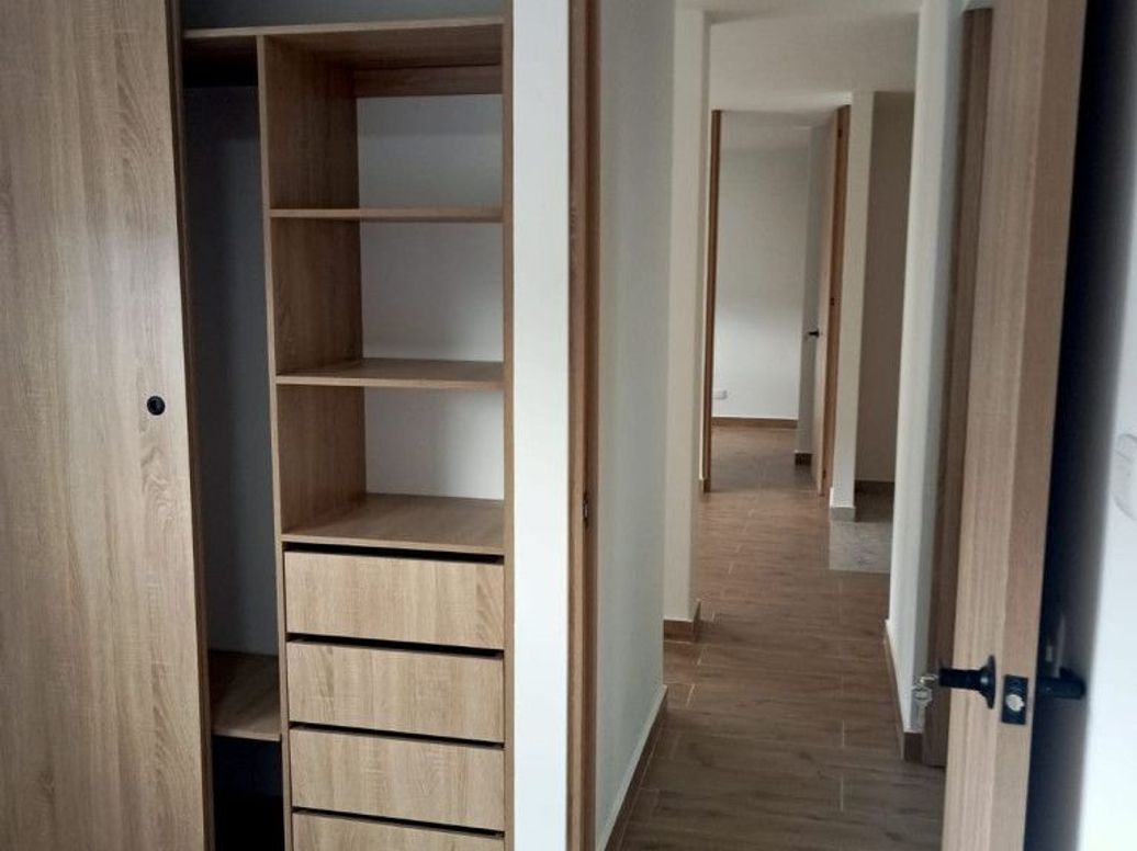 Apartamento de 2 alcobas en venta en Industrial Centenario, Bogotá, 46 m² · foto 14 de 14