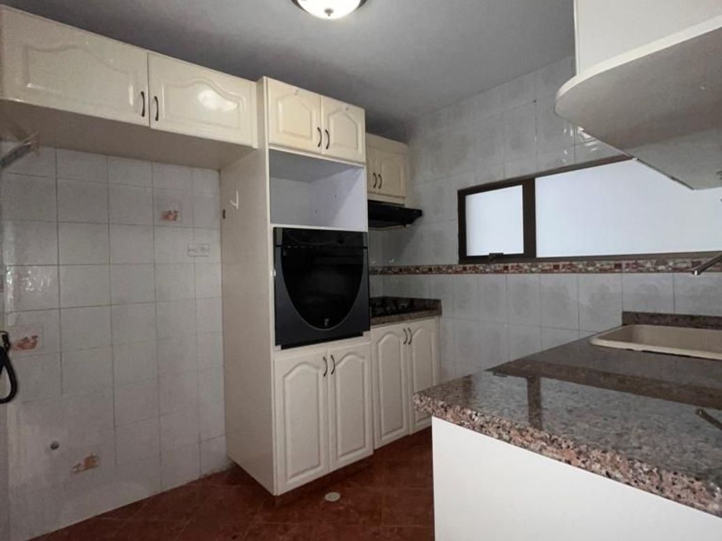 Apartamento de 4 alcobas en venta en El Contador, Bogotá, 138 m² · foto 4 de 20