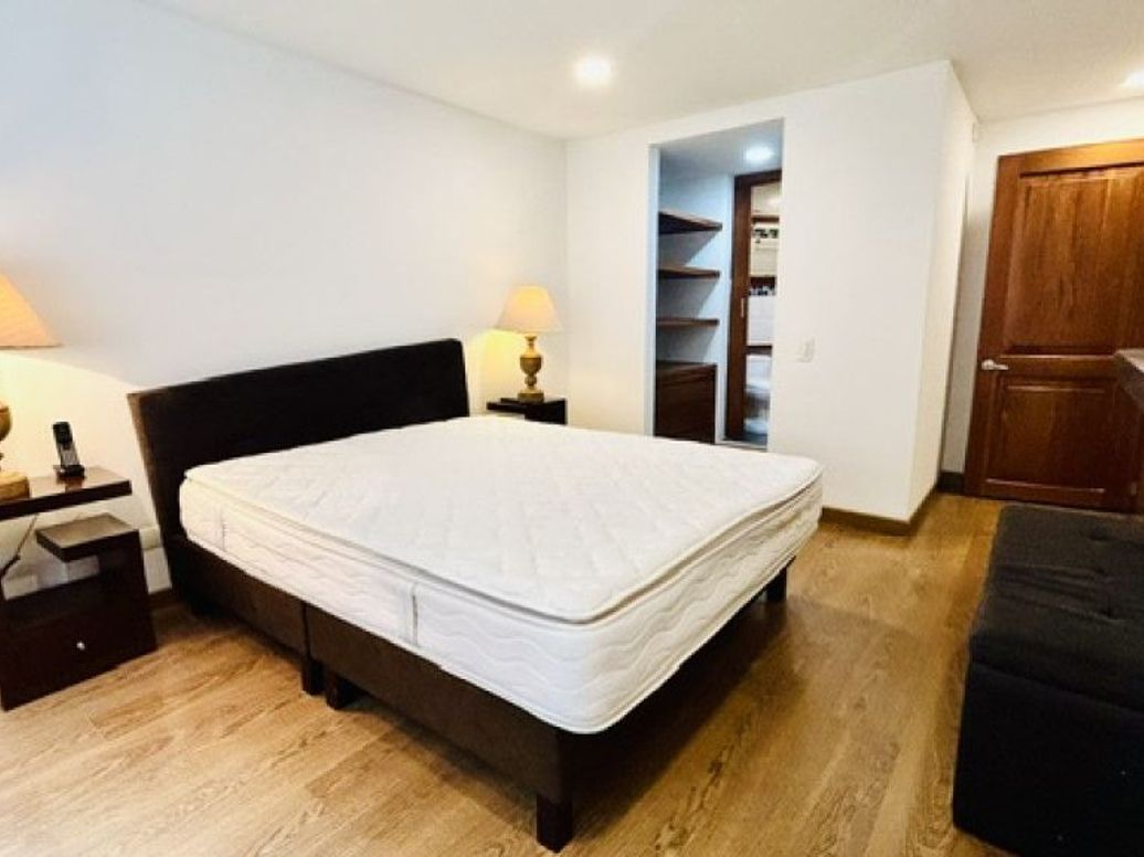 Apartamento de 3 alcobas en venta en Los Rosales, Bogotá, 127 m² · foto 17 de 20