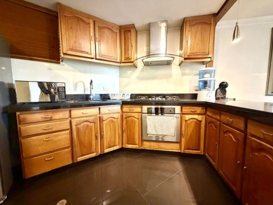 Apartamento de 3 alcobas en venta en Los Rosales, Bogotá, 127 m² · foto 7 de 20