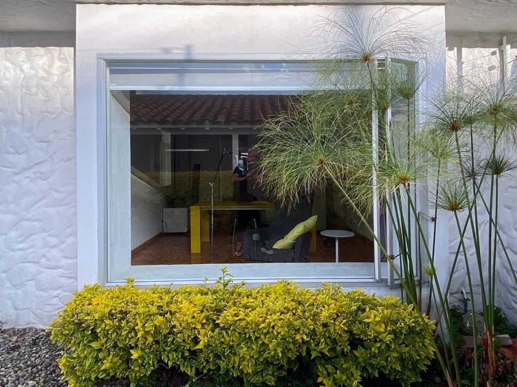 Casa de 5 alcobas en venta en Santa Barbara Central, Bogotá, 256 m² · foto 2 de 8