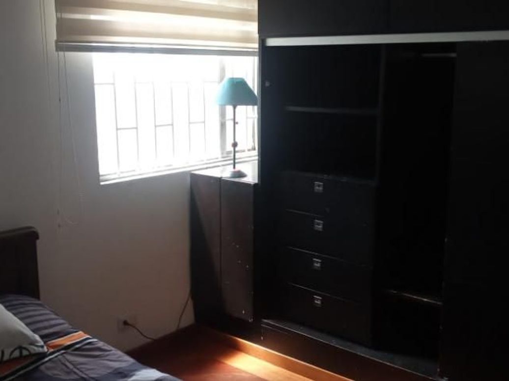Casa de 5 alcobas en venta en Caobos Salazar, Bogotá, 240 m² · foto 6 de 12