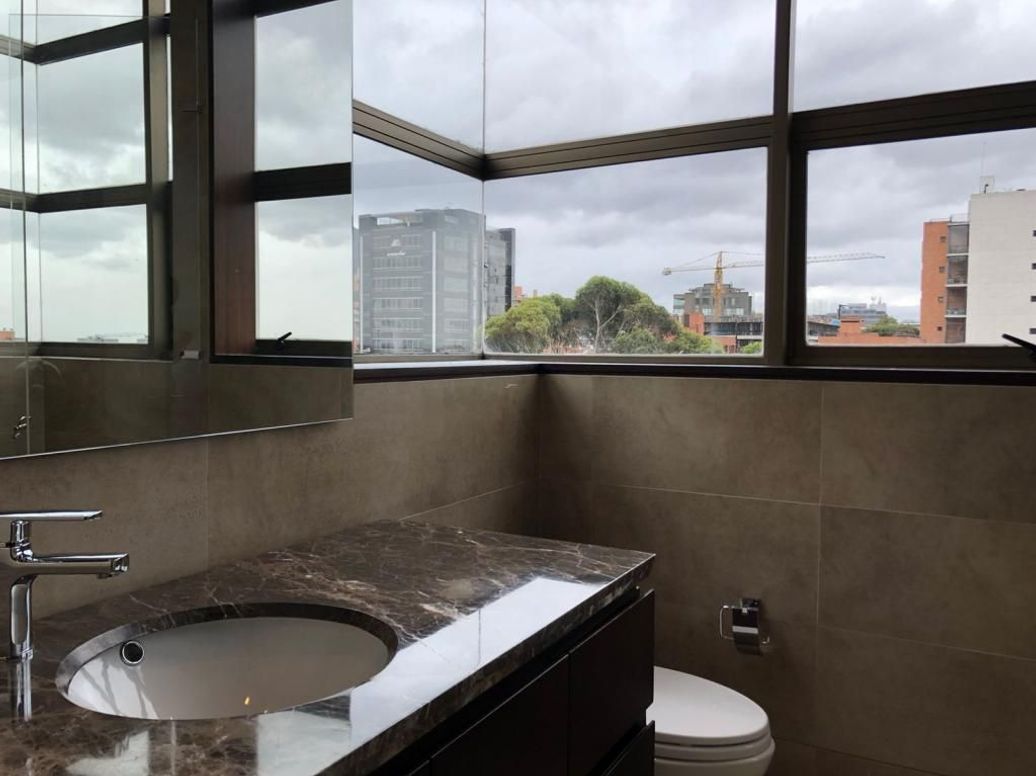 Apartamento de 3 alcobas en venta en El Retiro, Bogotá, 256 m² · foto 10 de 20