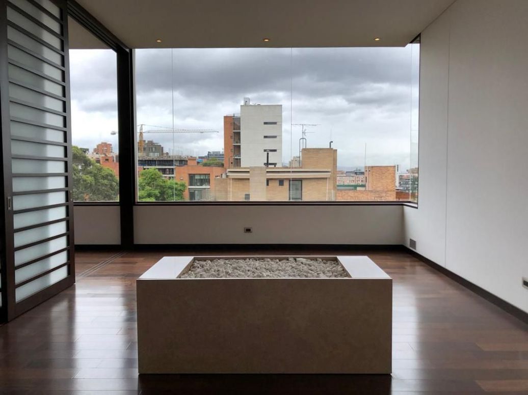 Apartamento de 3 alcobas en venta en El Retiro, Bogotá, 256 m² · foto 18 de 20