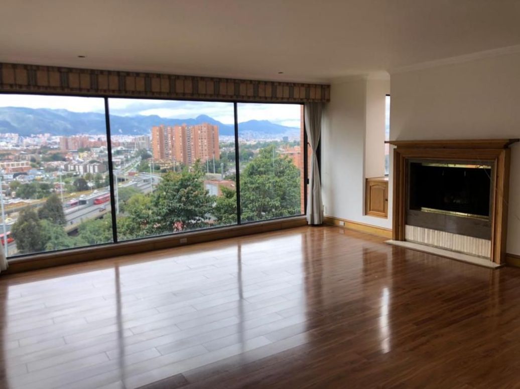 Apartamento de 4 alcobas en venta en Niza Suba, Bogotá, 481 m² · foto 3 de 20