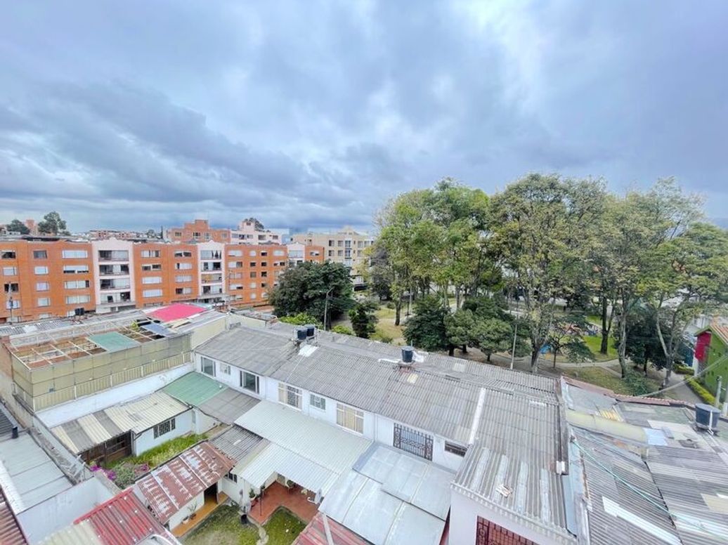 Apartaestudio en venta en Quinta Paredes, Bogotá, 27 m² · foto 20 de 20
