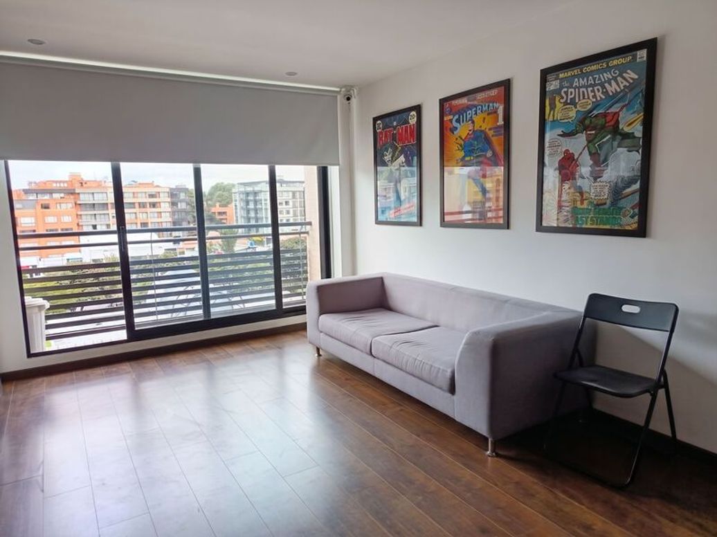 Apartaestudio en venta en Santa Barbara Occidental, Bogotá, 38 m² · foto 2 de 12