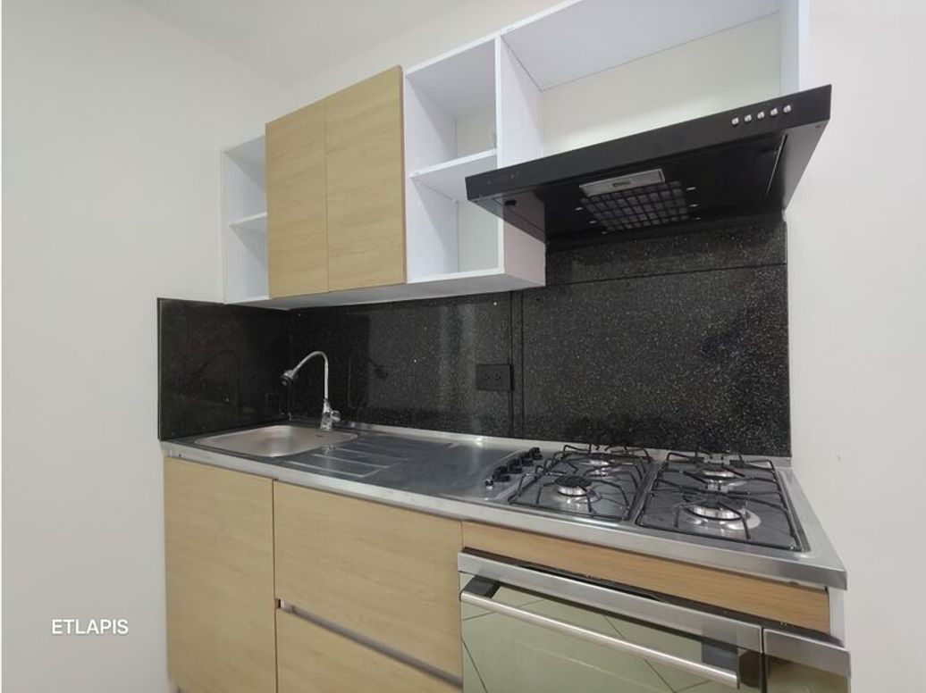 Apartamento de 3 alcobas en venta en Bellavista, Bogotá, 131 m² · foto 4 de 20
