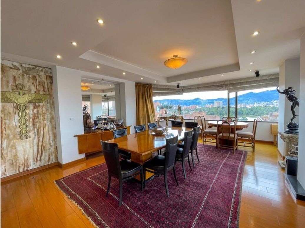 Apartamento de 4 alcobas en venta en Club De Los Lagartos, Bogotá, 781 m² · foto 4 de 20