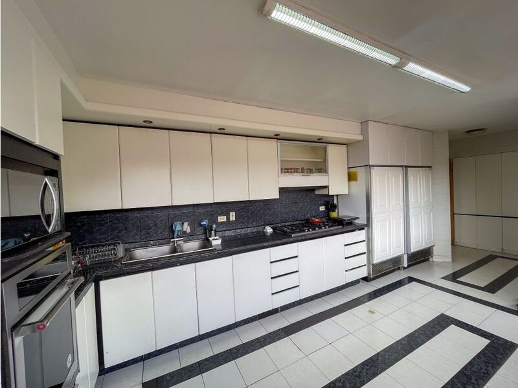 Apartamento de 4 alcobas en venta en Club De Los Lagartos, Bogotá, 781 m² · foto 10 de 20