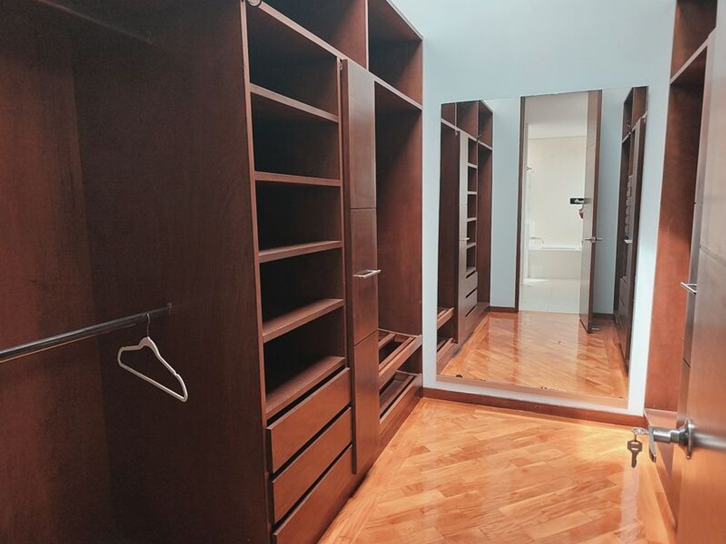 Casa de 4 alcobas en venta en San José De Bavaria, Bogotá, 400 m² · foto 14 de 20