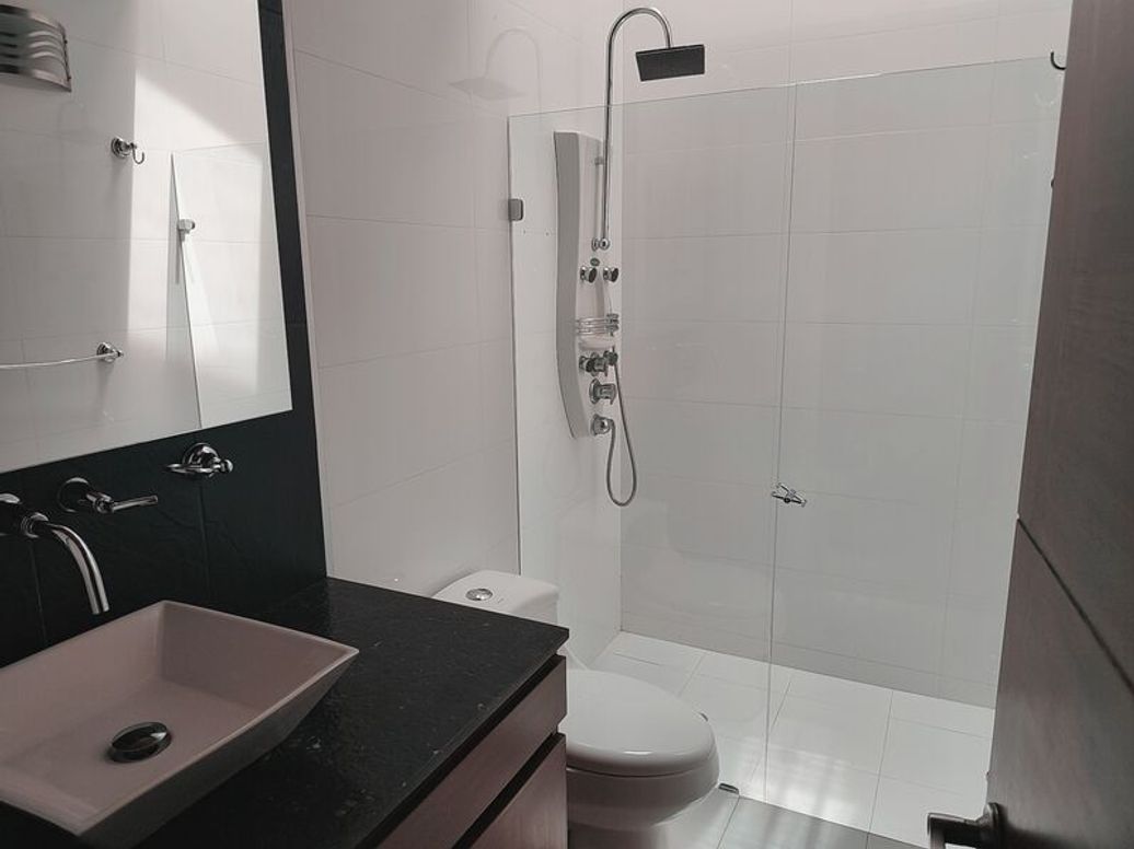 Casa de 4 alcobas en venta en San José De Bavaria, Bogotá, 400 m² · foto 18 de 20