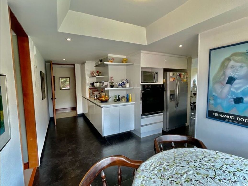 Apartamento de 3 alcobas en venta en Bellavista, Bogotá, 393 m² · foto 9 de 20