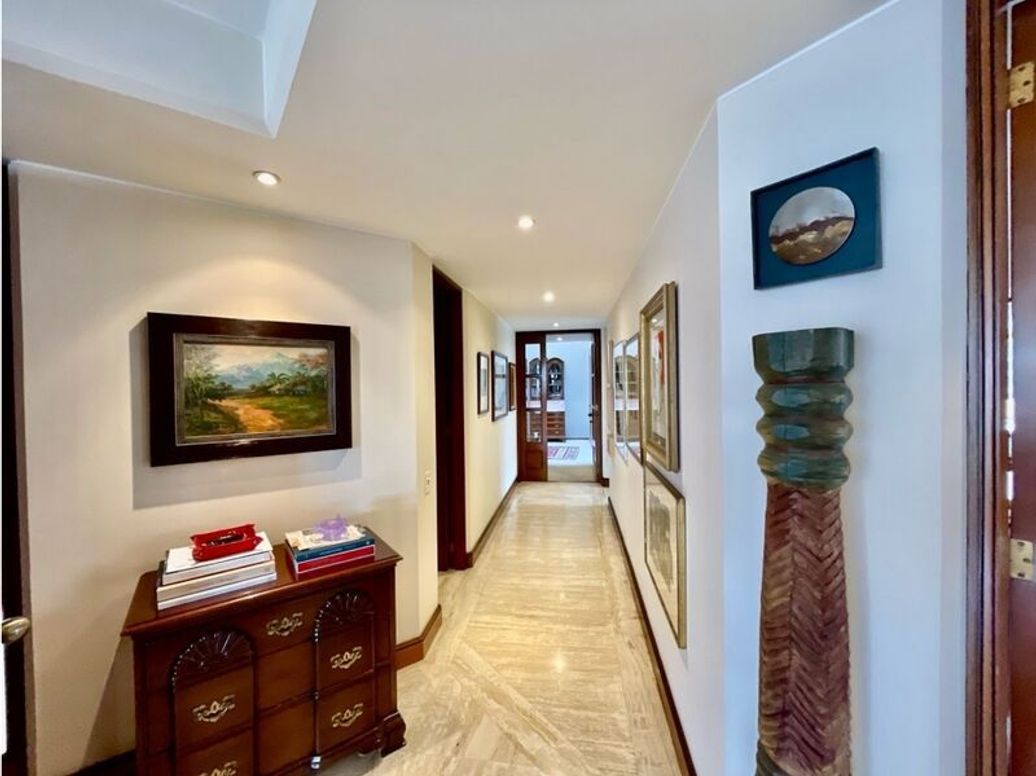 Apartamento de 3 alcobas en venta en Bellavista, Bogotá, 393 m² · foto 6 de 20