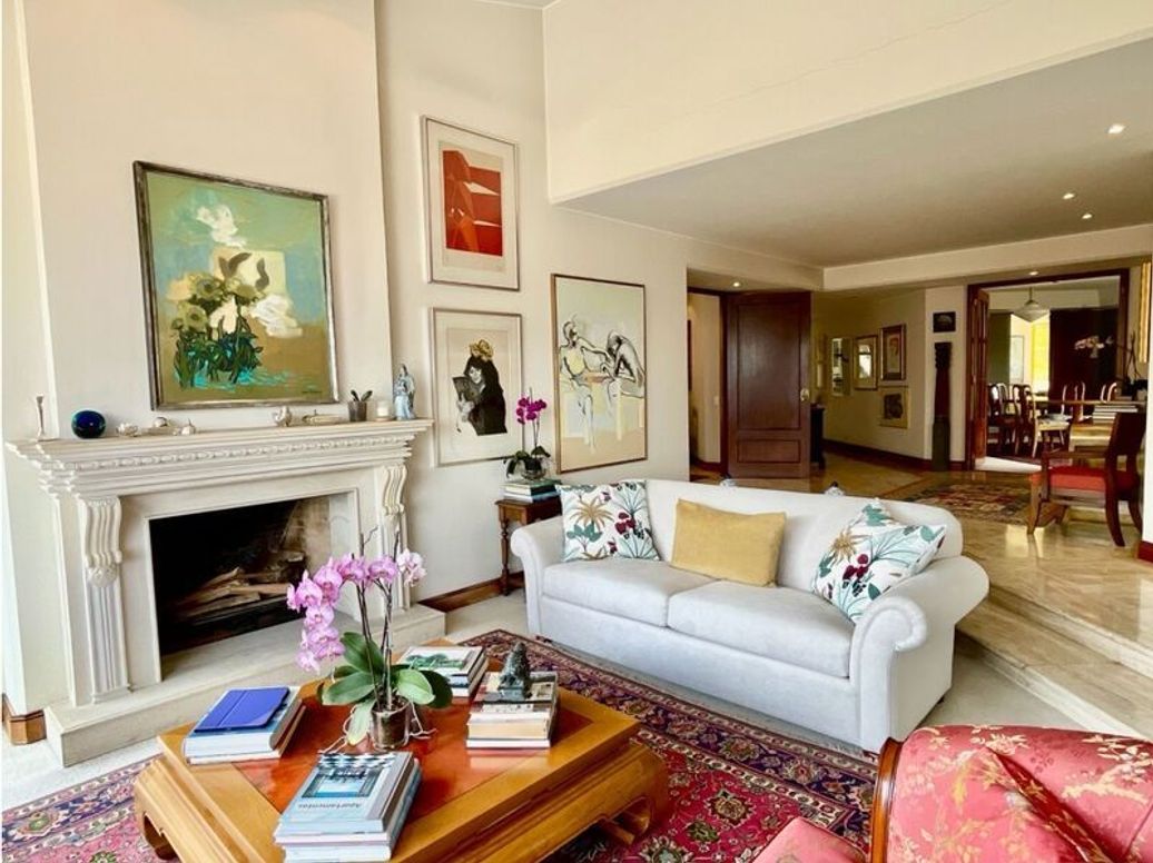 Apartamento de 3 alcobas en venta en Bellavista, Bogotá, 393 m² · foto 2 de 20